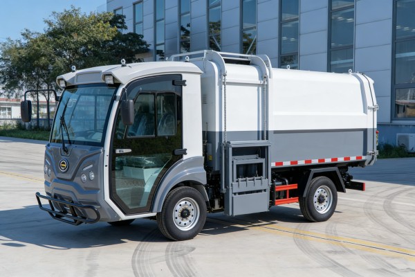 ZXY-125款新能源挂桶垃圾车