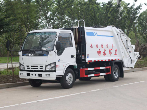 庆铃(600P)6方压缩式垃圾车