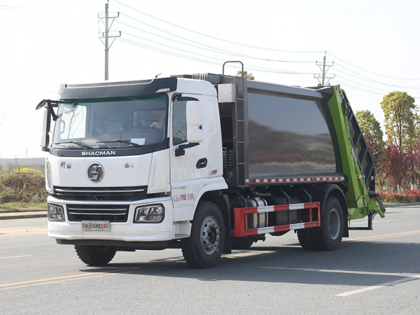 陕汽轩德翼六14方压缩式垃圾车
