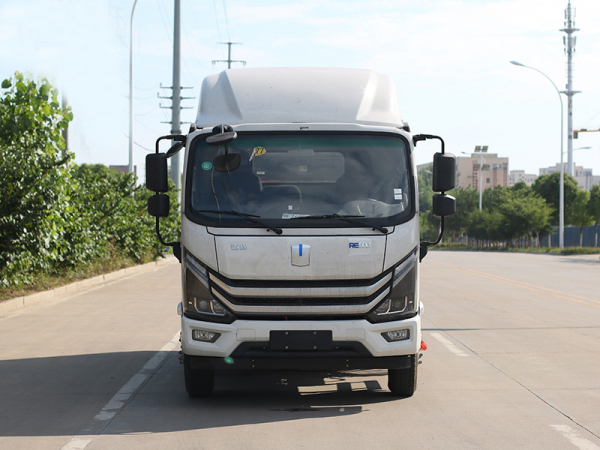 远程纯电动扫路车