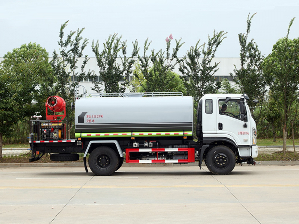 东风专底D1抑尘车