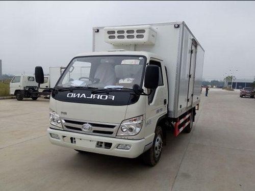 福田3.5米柴油国六冷藏车