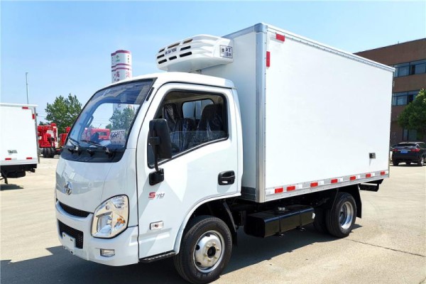 (国六)跃进小福星汽油版(3.2米)冷藏车