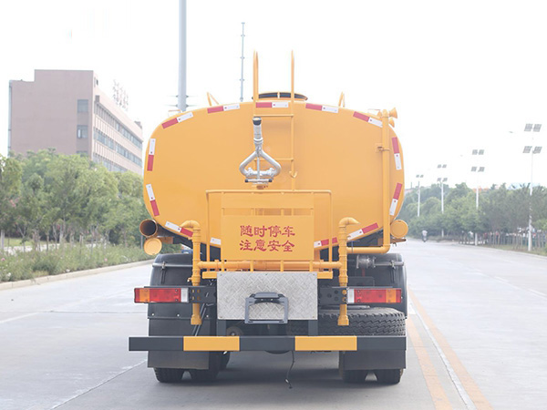 东风天龙洒水车 东风天龙洒水车