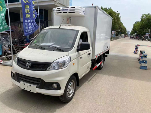 福田国六2.8米小型冷藏车