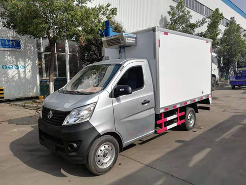 长安2.68米厢式冷藏车